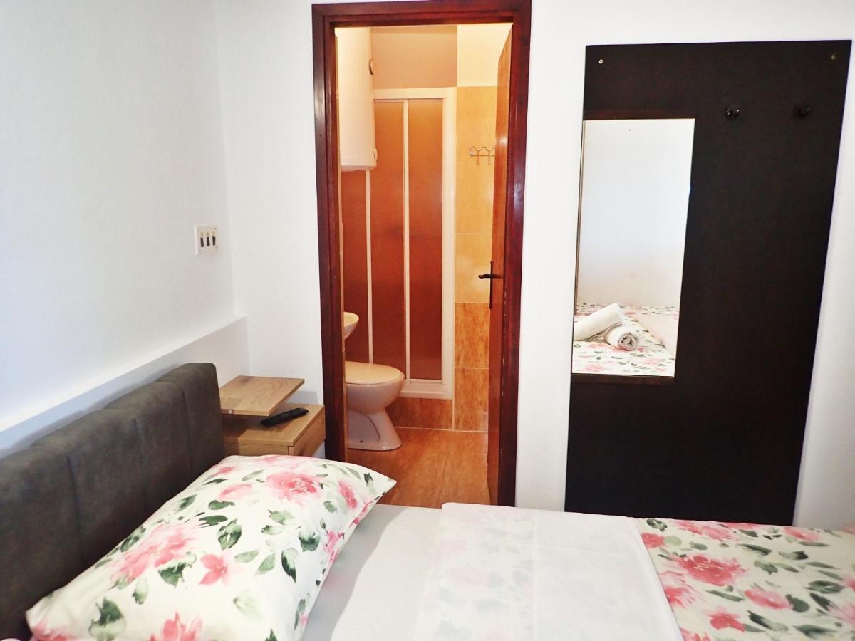 Apartmani Ivica & Boja Starigrad Paklenica Zewnętrze zdjęcie