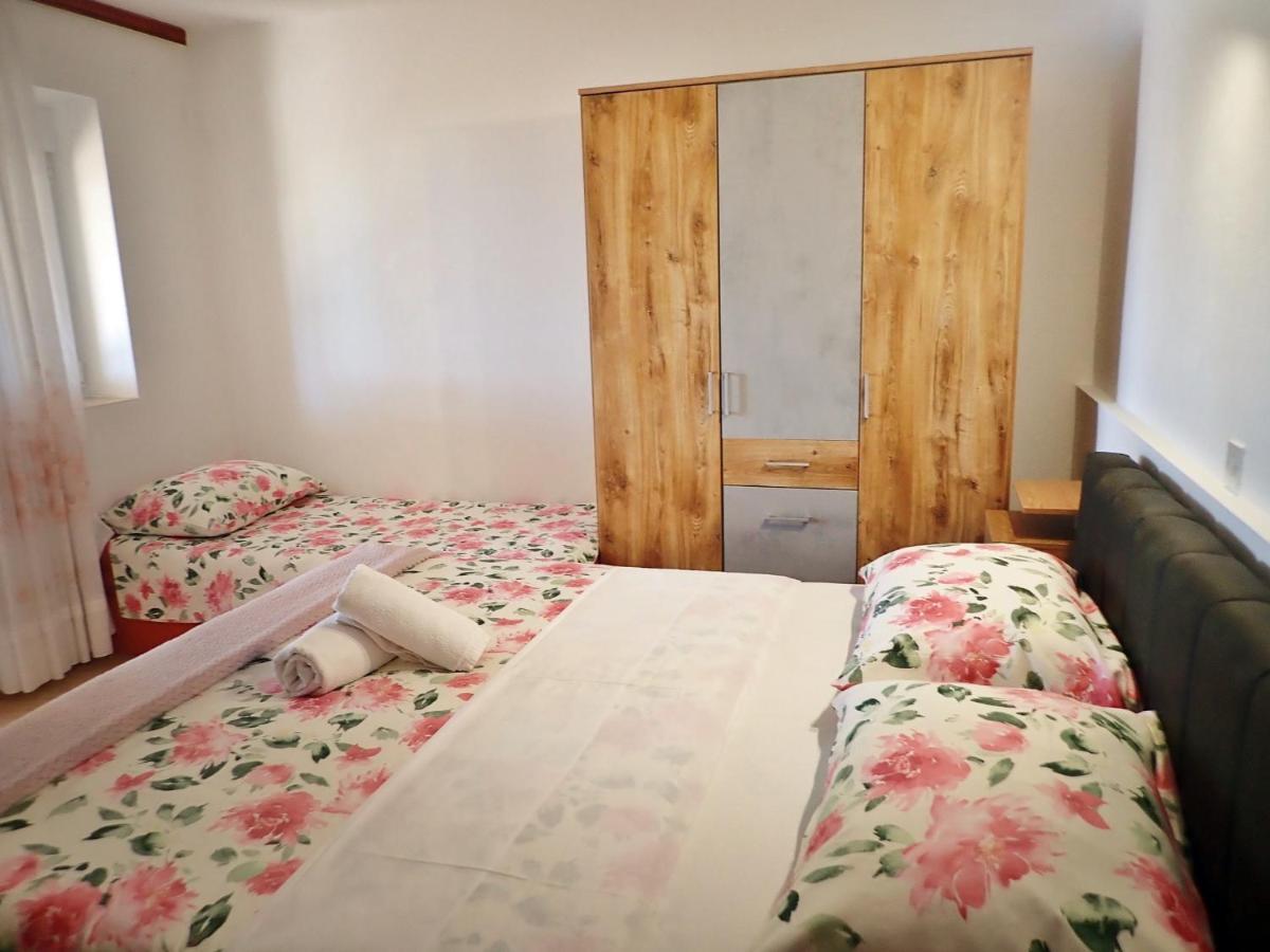 Apartmani Ivica & Boja Starigrad Paklenica Zewnętrze zdjęcie